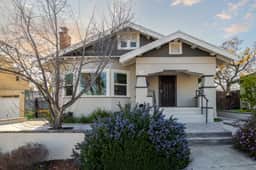 South Park Charmer | Close to Zoo | Backyard Oasis