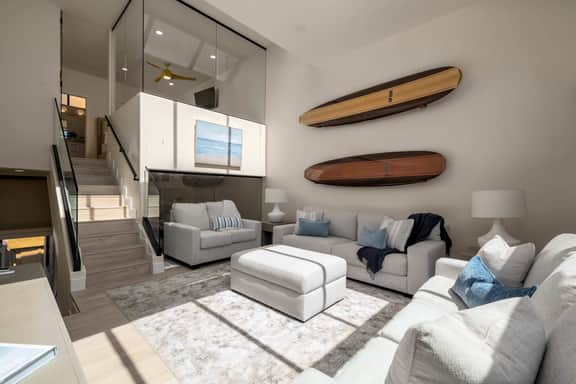 4 Minute Walk to Beach | Lux Windansea Beach Pad