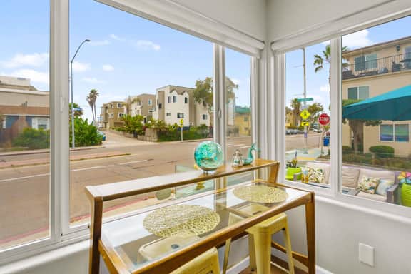 Beach-2-Bay 2br | Beach | AC | Patio