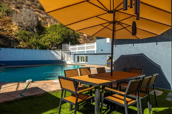 Huge House w/ Pool! Sleeps 16 | BBQ | Shuffleboard