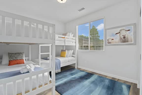 Saratoga Sunset | Rooftop | Sleek | Walk to Beach