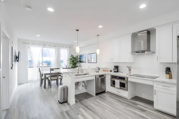 Park Blvd 301 | Modern | Urban Oasis | SPA